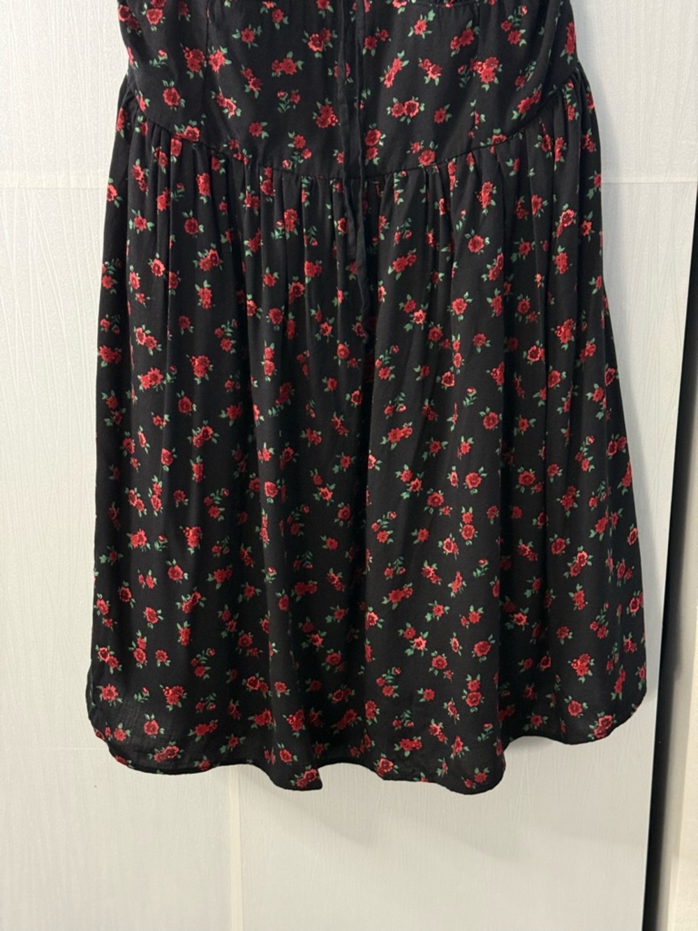 Aeropostale Black Mini Dress with Red Floral Print - Picture 7 of 9